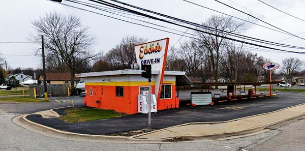 A&W Restaurant - Harrison Twp - 36111 Jefferson Ave